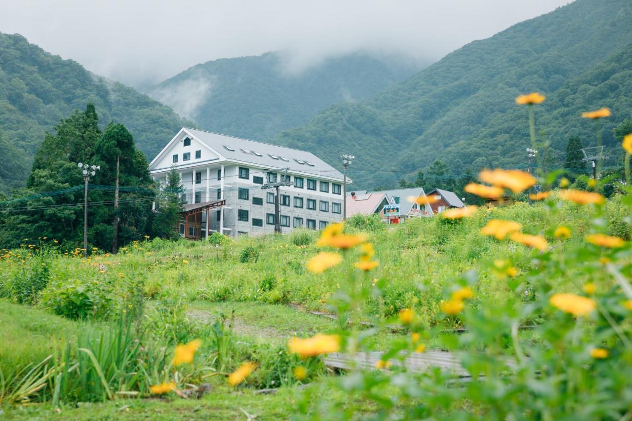 Tabist Condominium Hakuba Goryu Bagian luar foto
